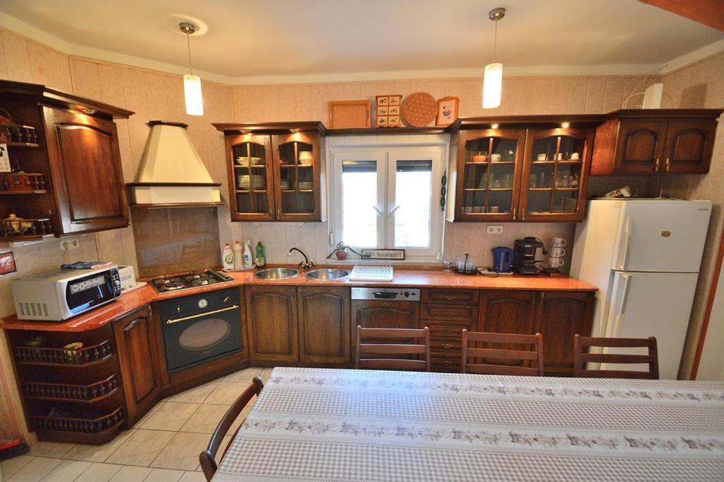 Nora Haz Hajduszoboszlo Hotel Екстериор снимка