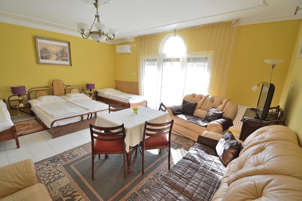 Nora Haz Hajduszoboszlo Hotel Екстериор снимка